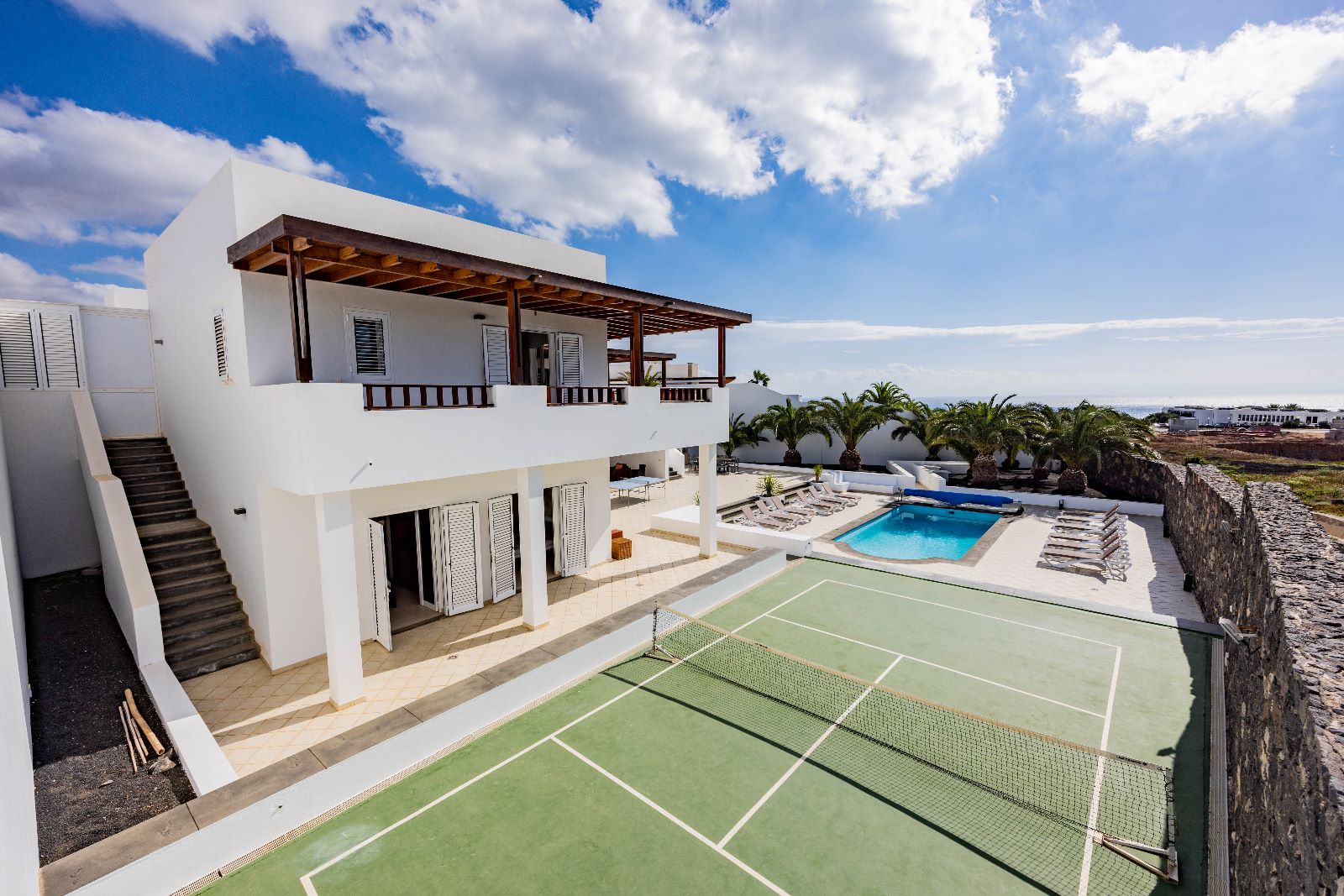 LVC268839 Lanzarote Villa with pool and tennis court