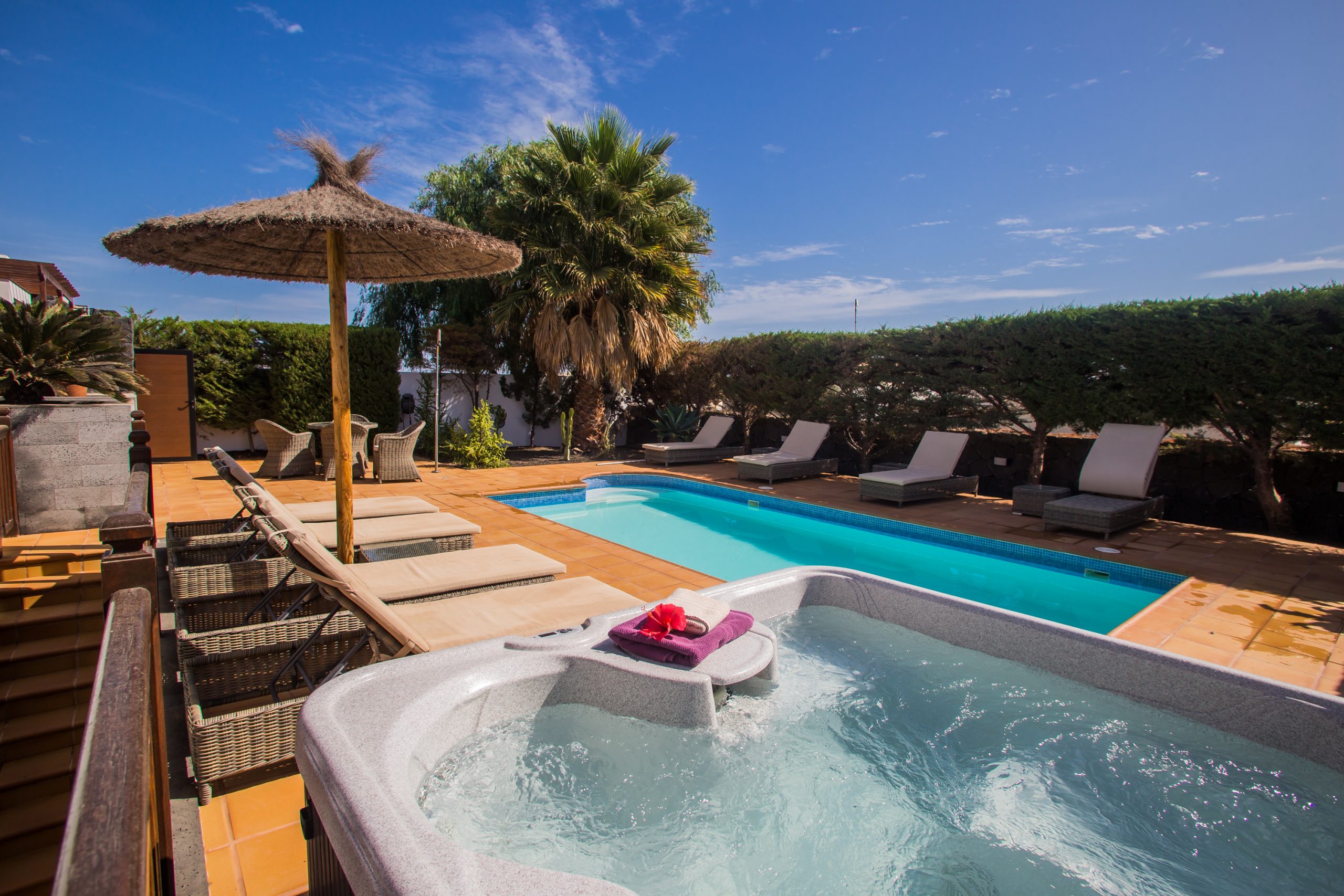 4 bed villa to rent Playa Blanca