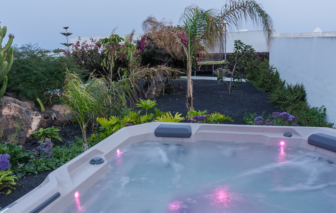 LVC126969 villa Puerto del Carmen with Hot Tub & Garden