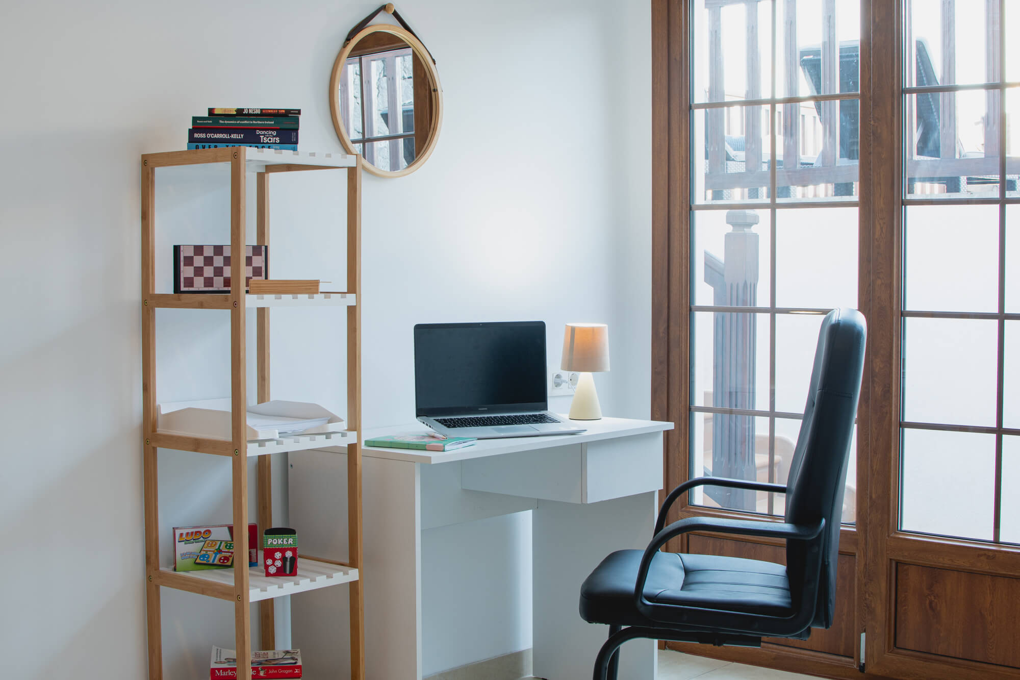LVC128965 office area